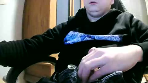 Cuteboy090 online show from December 22, 1:55 pm