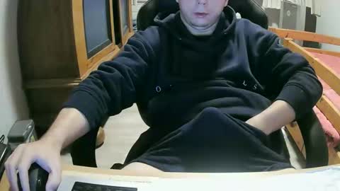 Cuteboy090 online show from October 4, 12:16 am