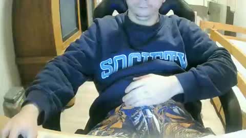 Cuteboy090 online show from September 23, 1:54 pm