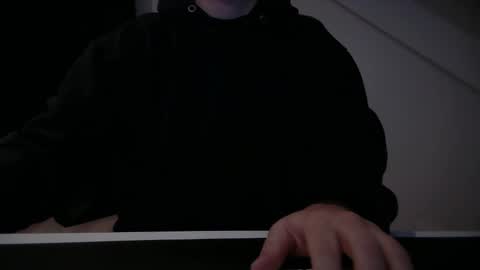 cuttop2373844 online show from November 27, 8:56 pm