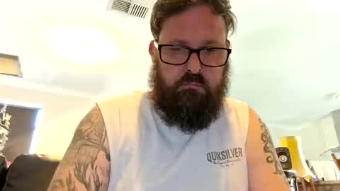 daddibear666 online show from December 20, 3:57 am
