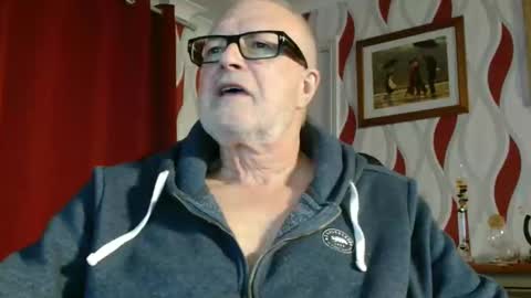 Brian ... online show from November 12, 8:57 pm