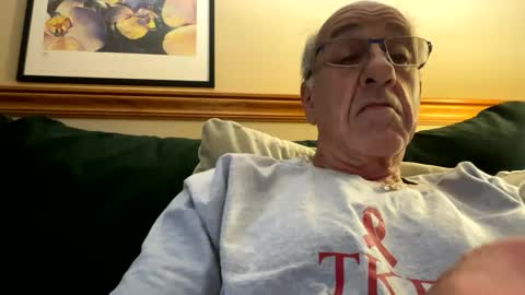 Snapshot of daddyweis chatting on October 12, 11:37 am daddyweis online show from October 12, 11:37 am