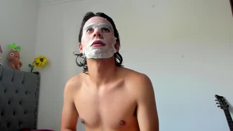 Snapshot of daemon_txuspunk chatting on January 14, 5:01 pm DAEMON online show from January 14, 5:01 pm