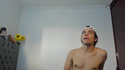 Snapshot of daemon_txuspunk chatting on December 12, 9:58 pm DAEMON online show from December 12, 9:58 pm