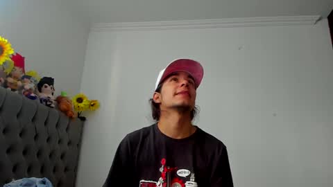 Snapshot of daemon_txuspunk chatting on December 4, 6:17 pm DAEMON online show from December 4, 6:17 pm