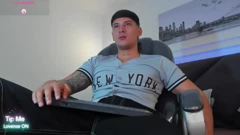 DAMIAN online show from March 6, 1:52 pm