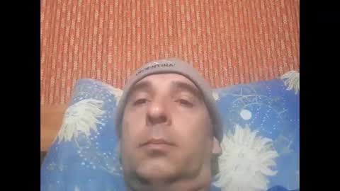 Snapshot of damian_2025 chatting on October 28, 2:25 am damian_2025 online show from October 28, 2:25 am