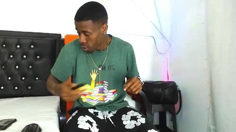 damian_hart_24cm online show from December 16, 12:01 pm