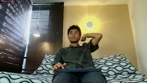 Damon  Salvatore online show from April 7, 6:52 pm