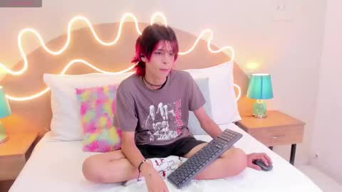 D A N online show from September 21, 1:11 pm