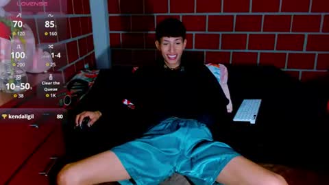 daniel_deluxx online show from July 23, 9:45 pm