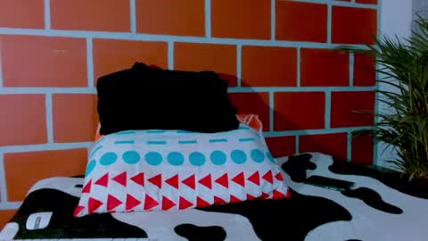 daniel_deluxx online show from June 24, 1:52 am