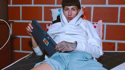 daniel_deluxx online show from June 19, 6:30 am