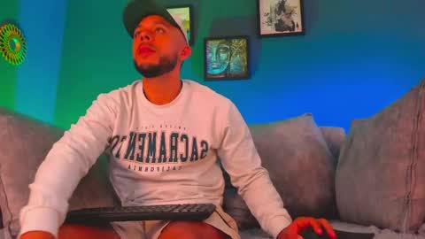 daniel_kingxxx online show from April 18, 12:39 pm