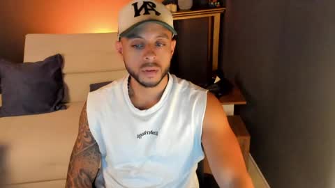daniel_kingxxx online show from April 13, 1:45 pm