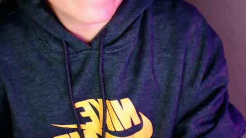 daniel_ruis16 online show from December 12, 1:49 pm