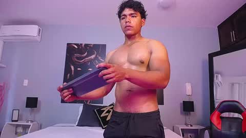 Daniel Haloran online show from March 17, 8:33 pm