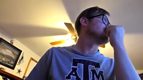 Daniel    y. online show from December 5, 10:17 pm