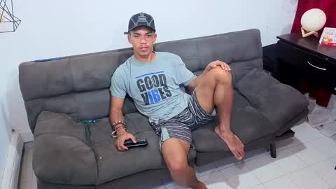 JUAN online show from January 5, 8:45 pm