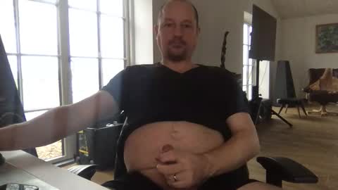 danishjss online show from April 10, 6:31 am