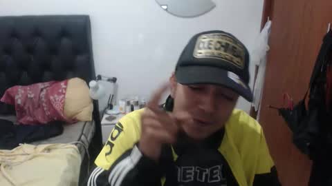 daniel segura online show from February 3, 8:03 pm