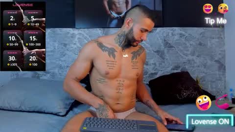 Danny Willson online show from November 4, 10:27 am