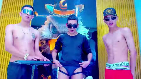 dante_brown1 online show from October 10, 12:48 am