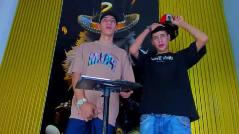 dante_brown1 online show from November 6, 10:13 pm