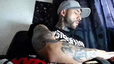 dante_d_angelo_ online show from October 26, 8:55 pm