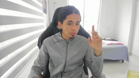 X Dante7373574 online show from February 16, 9:24 pm