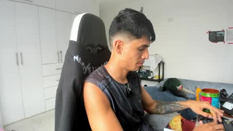 X Dante7373574 online show from April 14, 9:25 pm