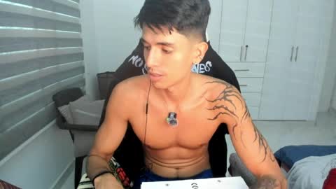 X Dante7373574 online show from April 17, 12:46 am