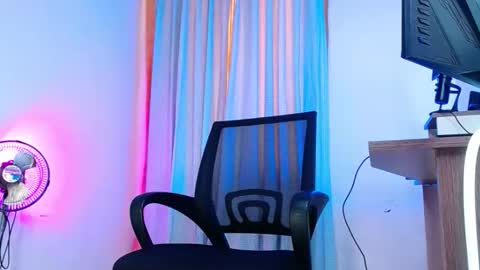 Dante Santoro online show from April 8, 12:36 pm