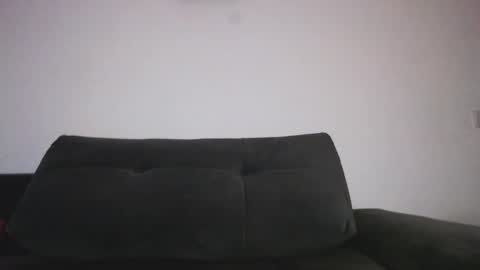 dariomuscle1993 online show from December 17, 8:26 pm