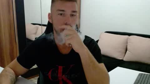 Snapshot of darius_94 chatting on October 1, 4:27 am darius_94 online show from October 1, 4:27 am