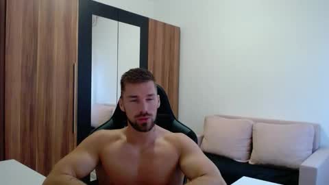 darius_94 online show from November 19, 6:24 am