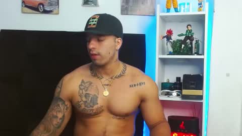 Darius Phoenix  online show from December 21, 11:44 am