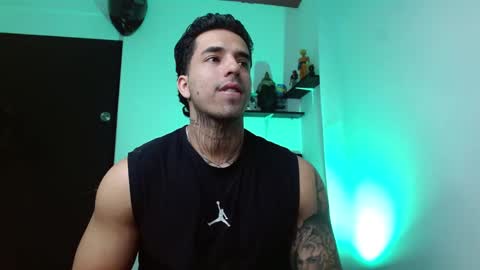 Darius Phoenix  online show from January 6, 8:13 pm