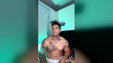 Darius Phoenix  online show from March 23, 10:59 pm