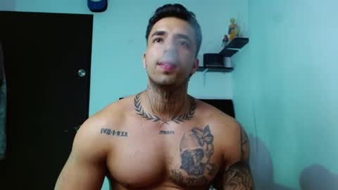 Darius Phoenix  online show from November 21, 9:47 pm