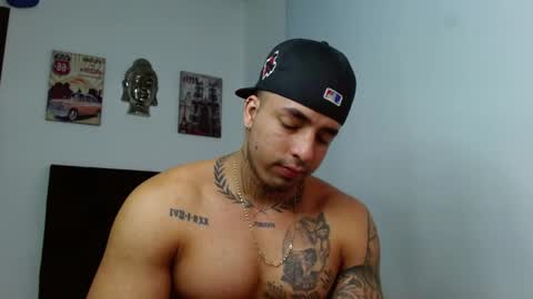 Darius Phoenix  online show from October 19, 12:48 am