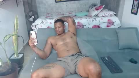 dark_dominion online show from February 5, 8:38 pm