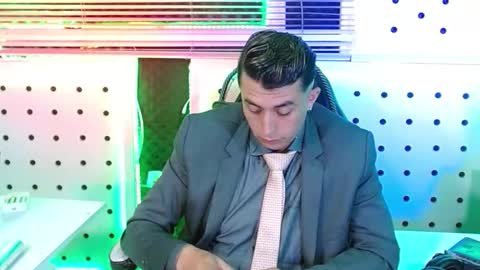 DARKO0717 online show from November 20, 5:45 pm