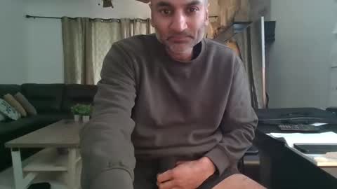 darryl43321 online show from March 27, 8:10 pm