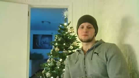 Dario online show from December 7, 8:05 pm