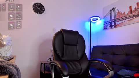 Dash online show from January 7, 1:16 pm