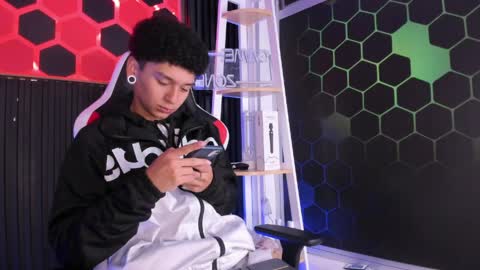 David online show from April 9, 12:33 pm