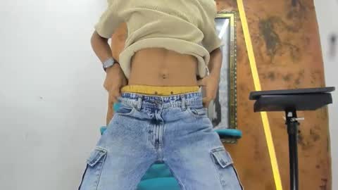 david_bigcock20 online show from February 14, 8:37 pm