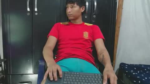 Snapshot of david_efrem chatting on October 22, 7:16 pm david_efrem online show from October 22, 7:16 pm